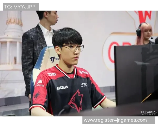 电竞新闻S15LOL赛事中FPX团队配合与其他战队的深度对比分析