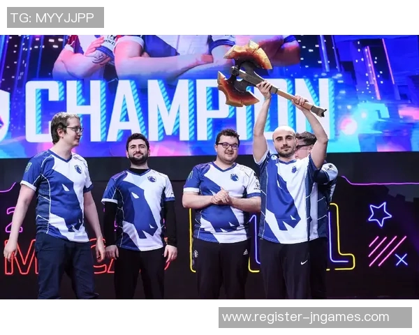 电竞新闻独家解析JDG战队心理素质对比及其对比赛表现的影响分析